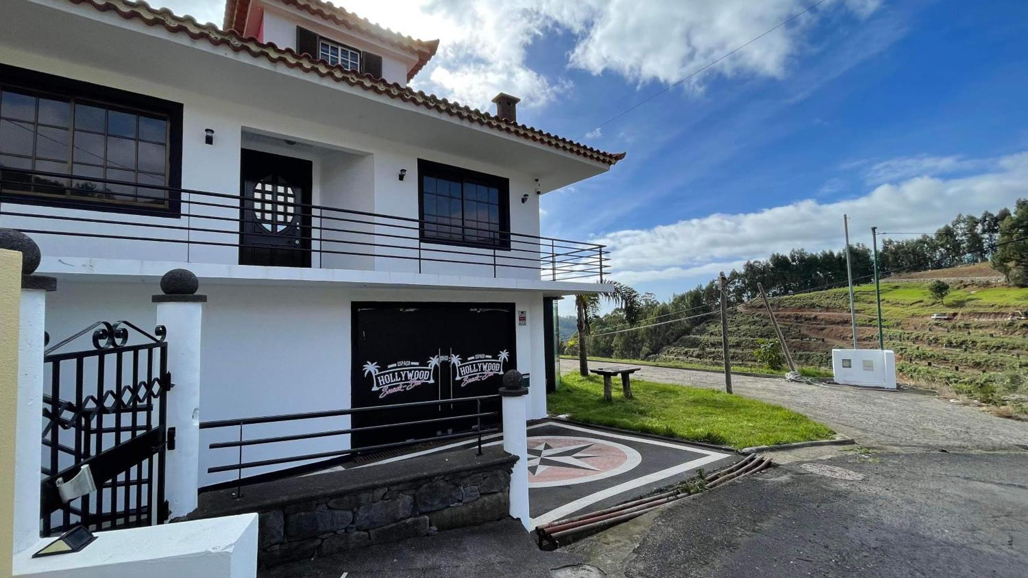 Hollywood Villa Campanário Exterior photo